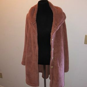 Soft hooded jacket/sweater pocket detail, buttons